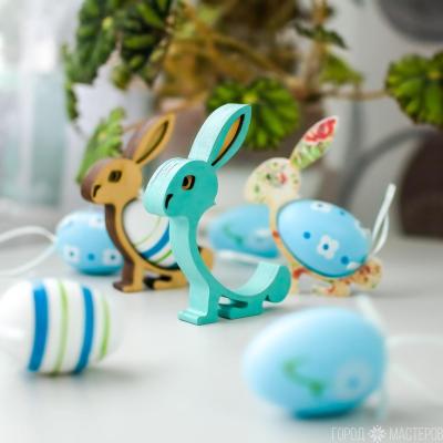 Деревянная подставка для шоколадного яйца