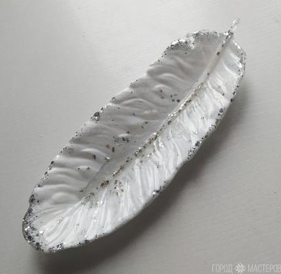 Подставка для украшений из эпоксидной смолы