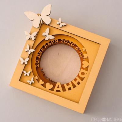 Деревянная многоуровневая фоторамка-метрика