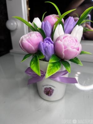Букет из мыльных пионов и тюльпанов