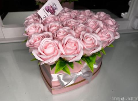 Букет из мыльных роз 29шт в коробке сердце - 5