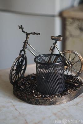 Подставка для карандашей, авторучек. - 2