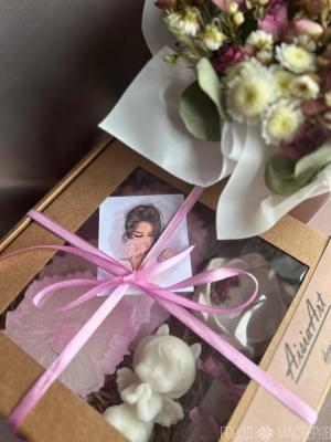 Подарочный бокс