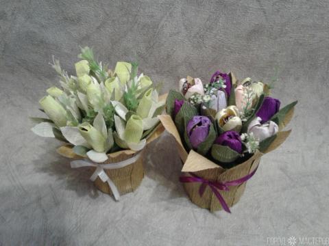 Первоцветы в горшочке