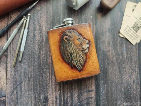 Фляжка. Ручное тиснение и роспись