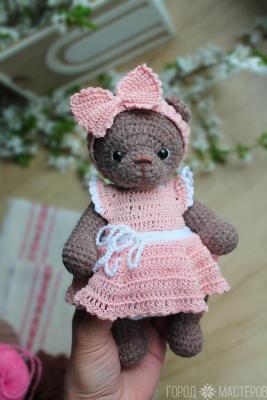Вязаная крючком игрушка Мишка