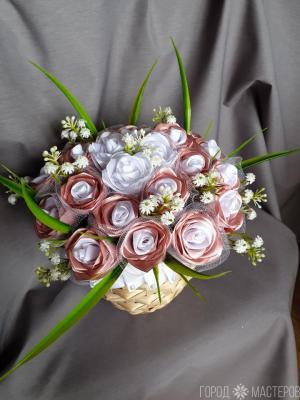 Букет из атласных роз - 3